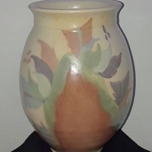 Jess Lord Hand Thrown ,Painted, and Signed 1988 Pastel Hues SW Abstract Floral